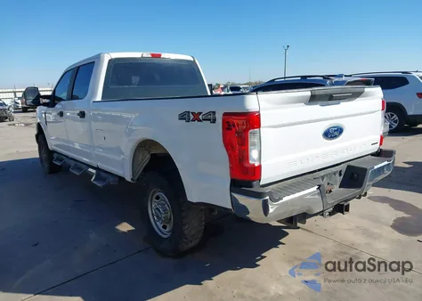 2017 Ford F-250 Xl из США, поврежденный, VIN 1FT7W2B6XHEF36575